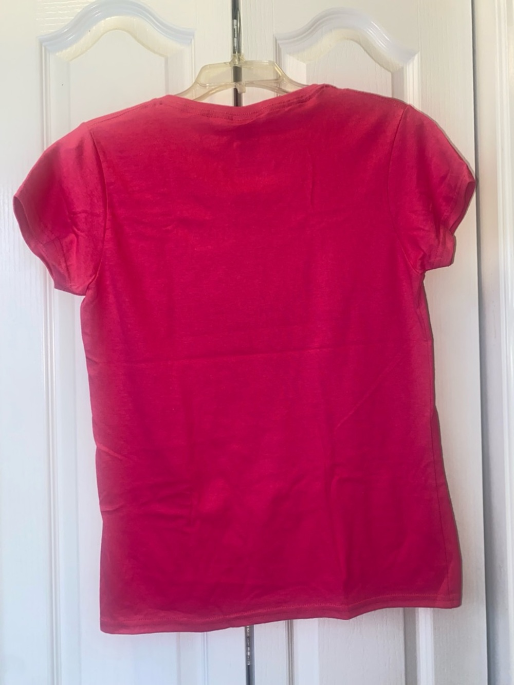 Philadelphia Pink Graphic V-Neck Tee - NWOT - 9064 - Picture 10 of 11